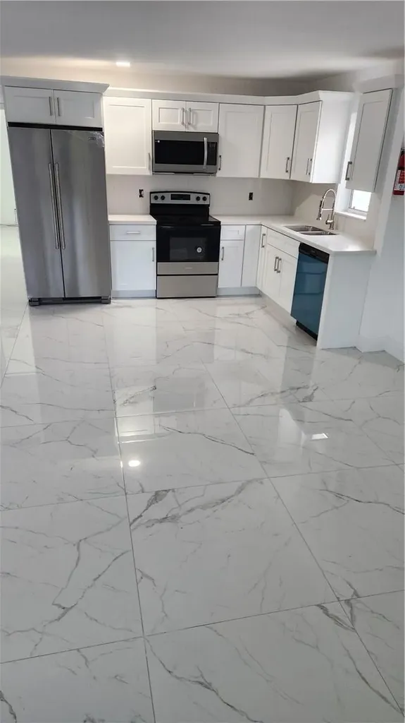 4160 NW 21st Street Lauderhill FL 33313