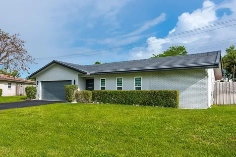 115 St Cloud Lane Boca Raton FL 33431