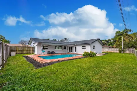 115 St Cloud Lane Boca Raton FL 33431