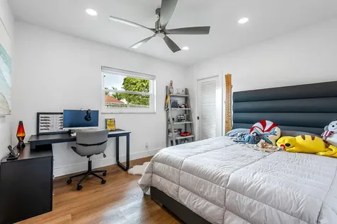 115 St Cloud Lane Boca Raton FL 33431