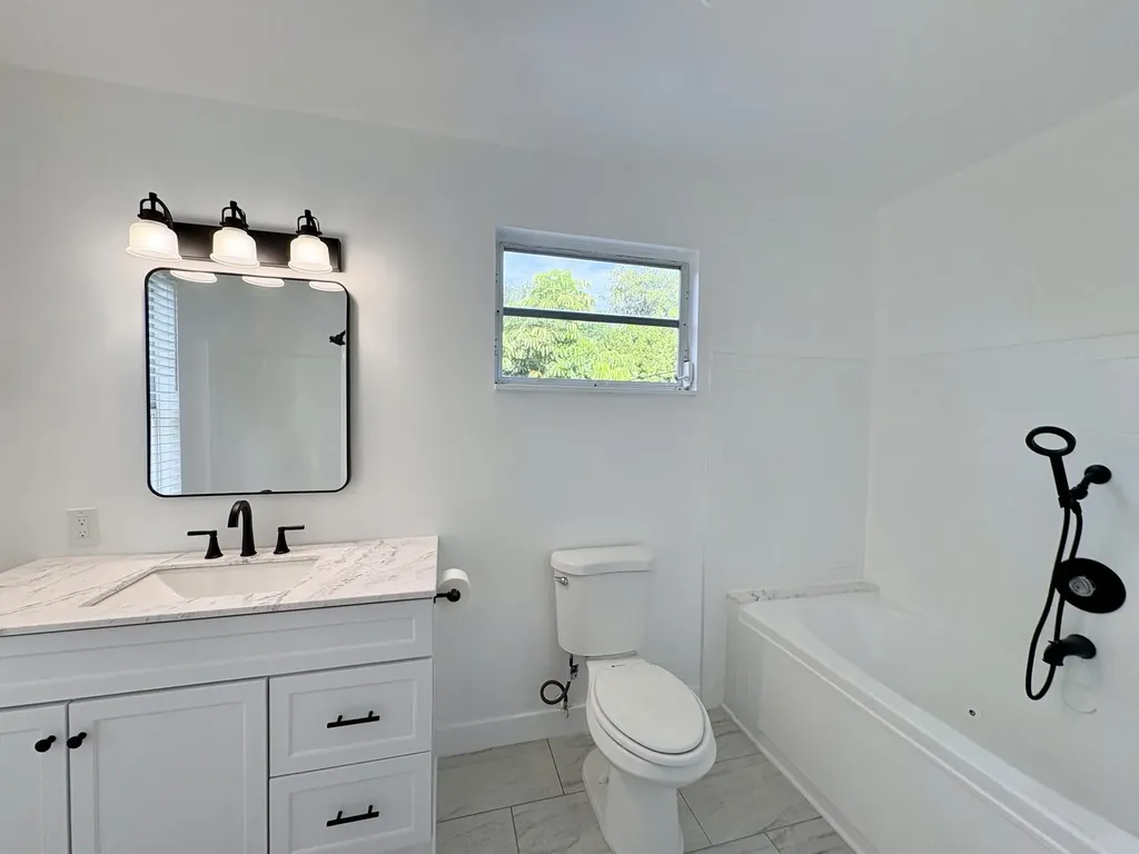 2393 Crawford Court Lake Worth FL 33462