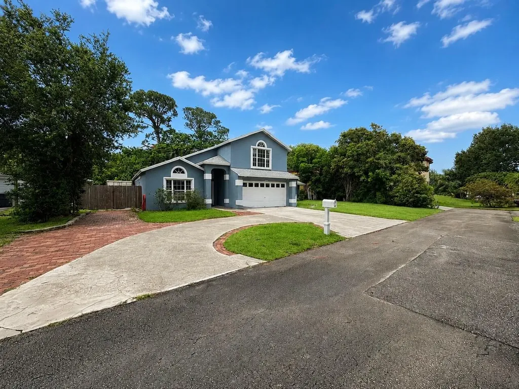 2393 Crawford Court Lake Worth FL 33462