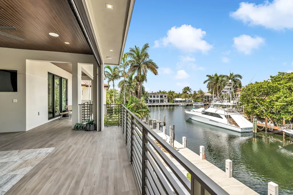 3711 NE 30th Avenue Lighthouse Point FL 33064