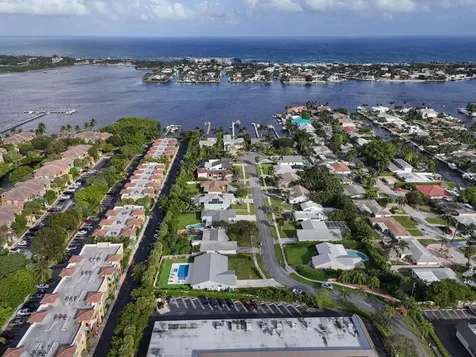 615 NE 15th Place Boynton Beach FL 33435
