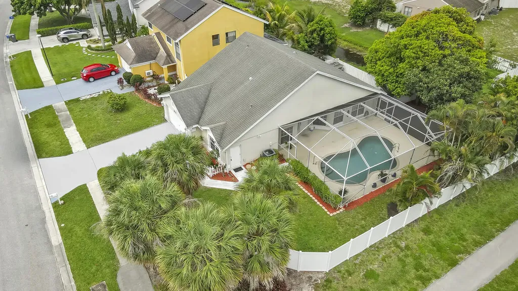 3814 Circle Lake Drive West Palm Beach FL 33417