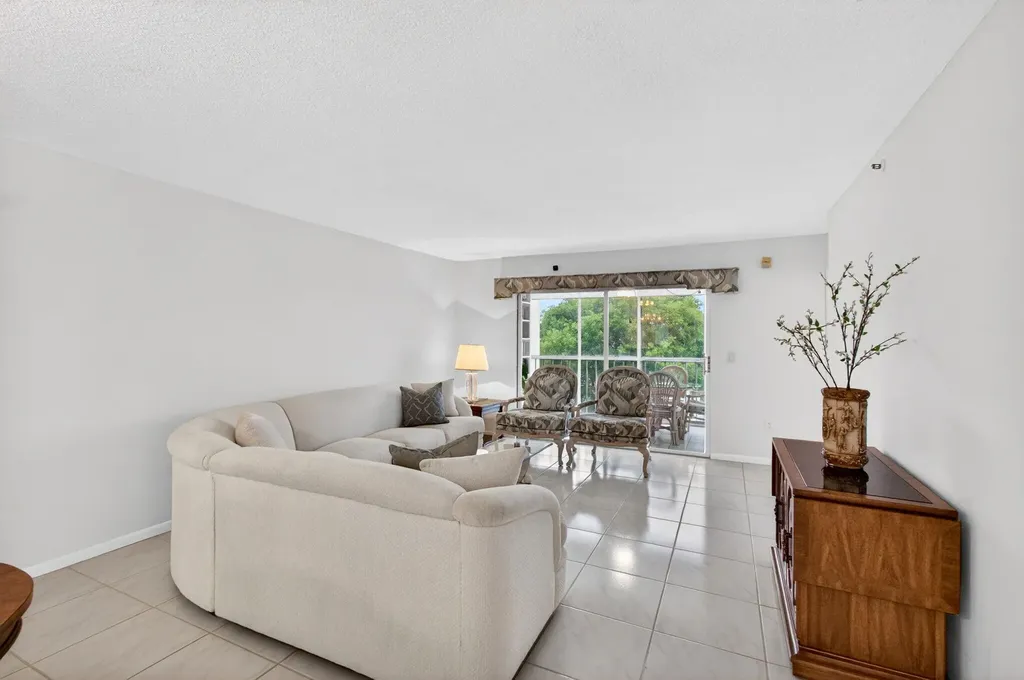 14111 Royal Vista Drive Delray Beach FL 33484