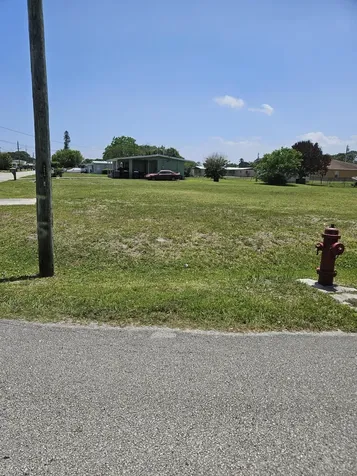 1909 N 16th Street Fort Pierce FL 34950