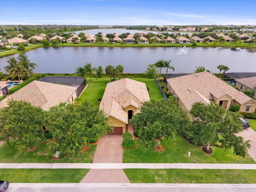 4452 Siena Circle Wellington FL 33414