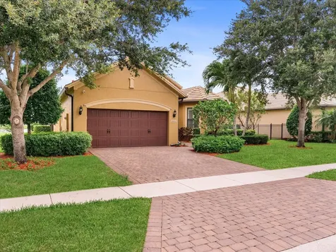 4452 Siena Circle Wellington FL 33414