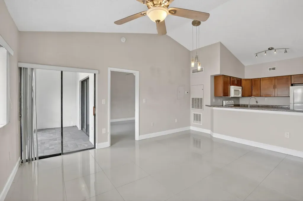2445 SW 18th Terrace Fort Lauderdale FL 33315