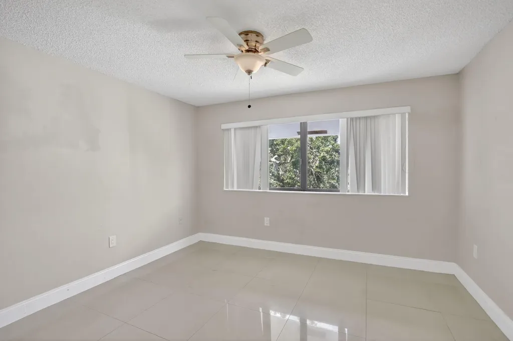 2445 SW 18th Terrace Fort Lauderdale FL 33315