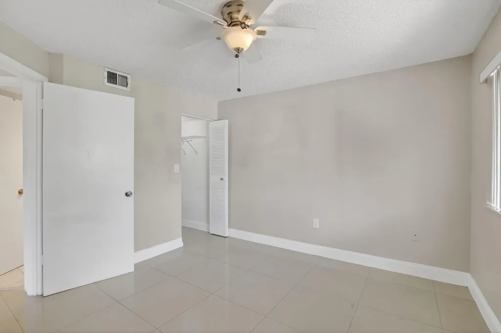 2445 SW 18th Terrace Fort Lauderdale FL 33315