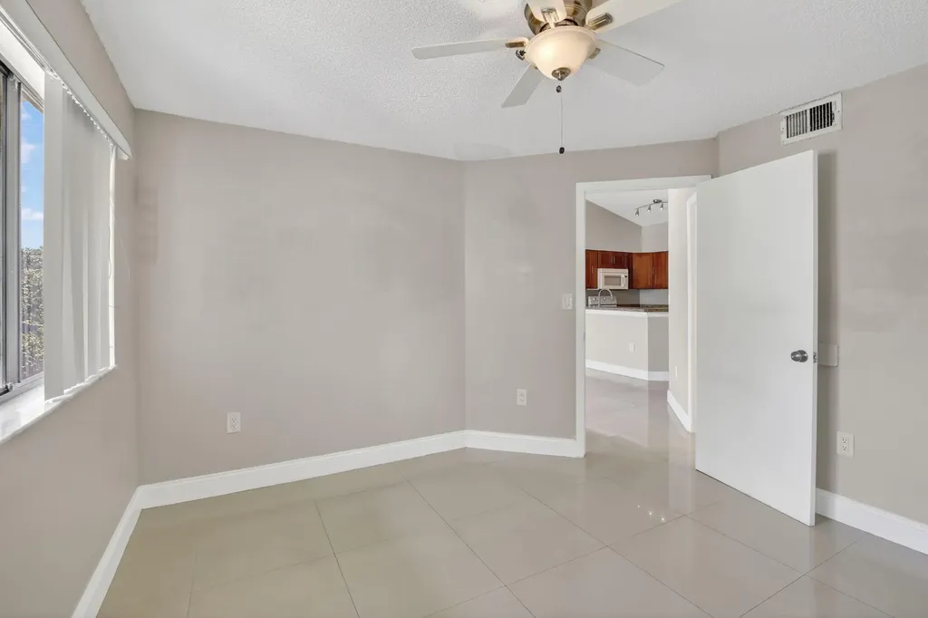 2445 SW 18th Terrace Fort Lauderdale FL 33315