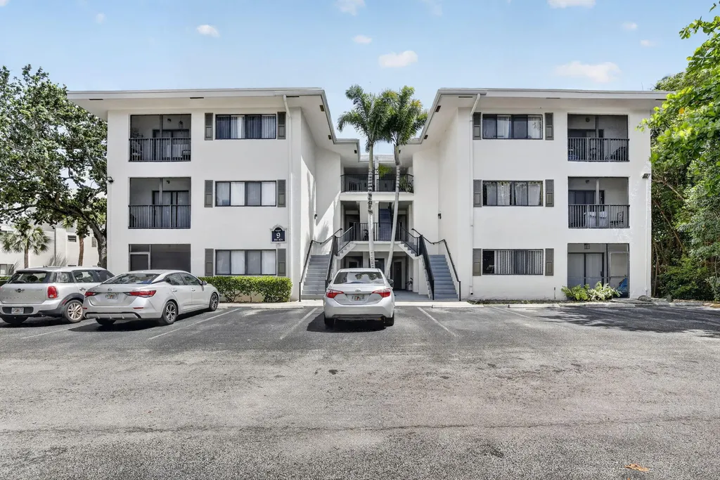 2445 SW 18th Terrace Fort Lauderdale FL 33315