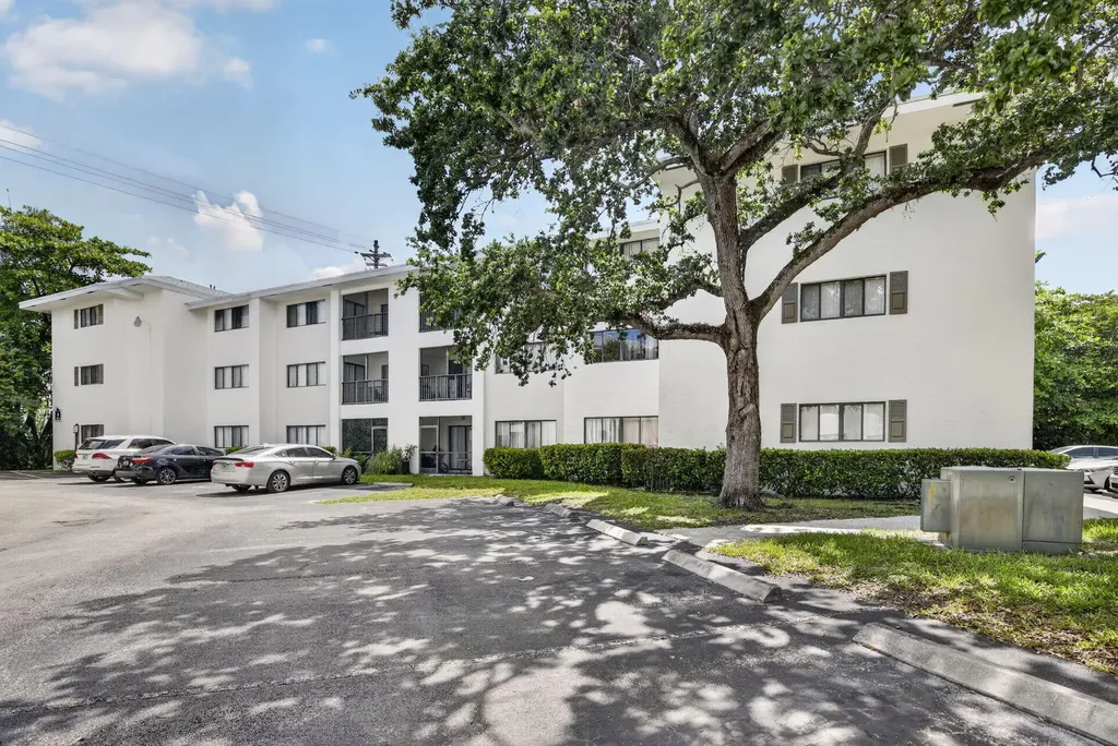 2445 SW 18th Terrace Fort Lauderdale FL 33315