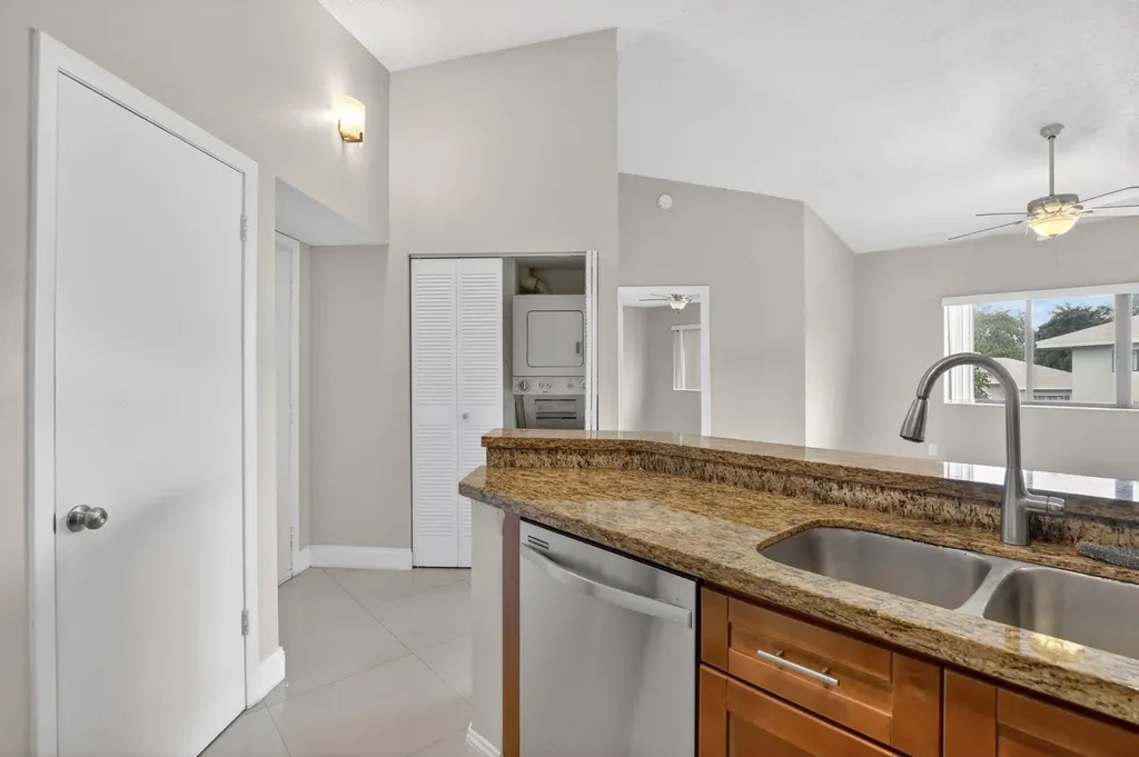 2445 SW 18th Terrace Fort Lauderdale FL 33315