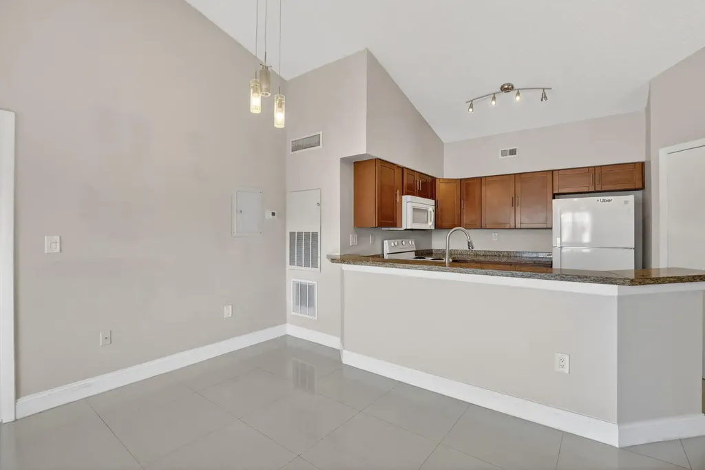 2445 SW 18th Terrace Fort Lauderdale FL 33315