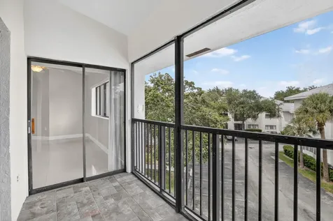 2445 SW 18th Terrace Fort Lauderdale FL 33315