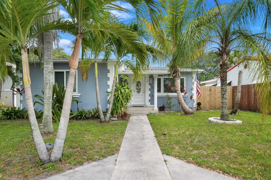 245 SW 5th Street Dania Beach FL 33004