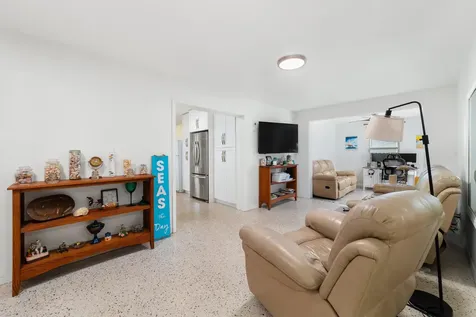 245 SW 5th Street Dania Beach FL 33004