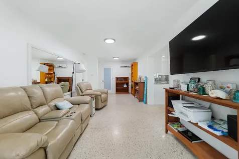 245 SW 5th Street Dania Beach FL 33004
