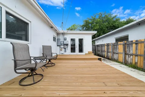 245 SW 5th Street Dania Beach FL 33004