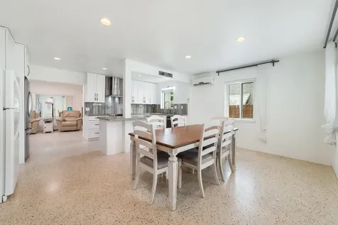 245 SW 5th Street Dania Beach FL 33004