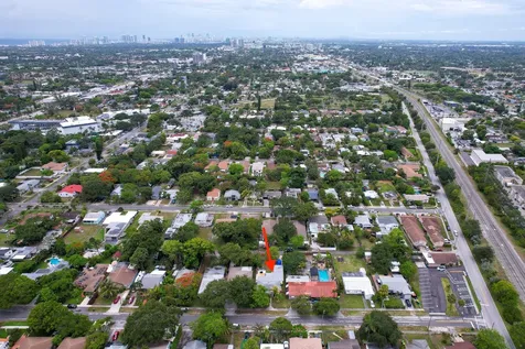 245 SW 5th Street Dania Beach FL 33004