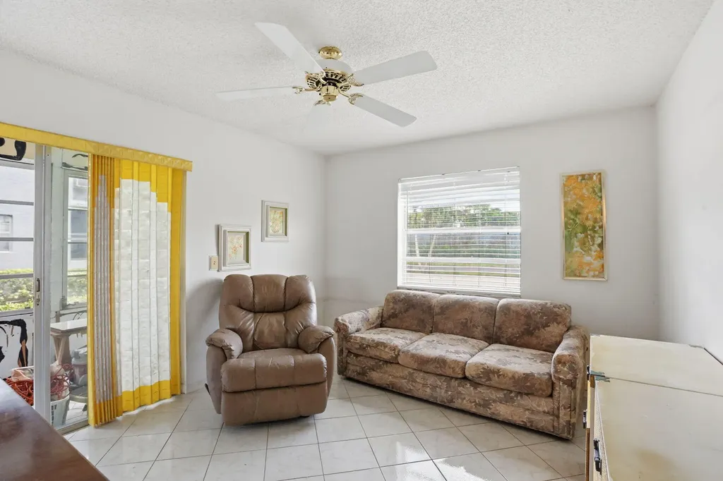 100 Flanders Delray Beach FL 33484