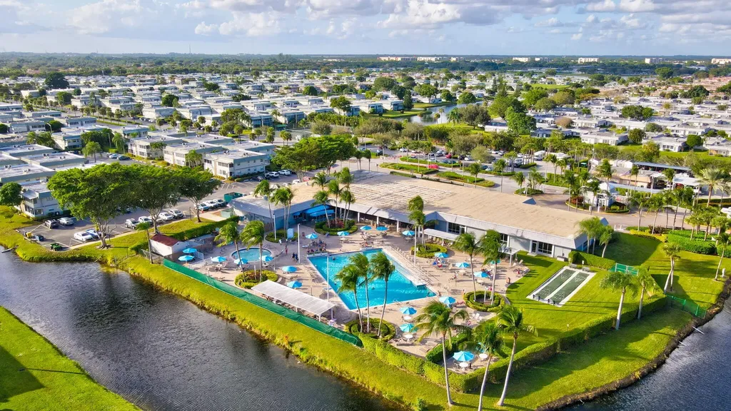 100 Flanders Delray Beach FL 33484