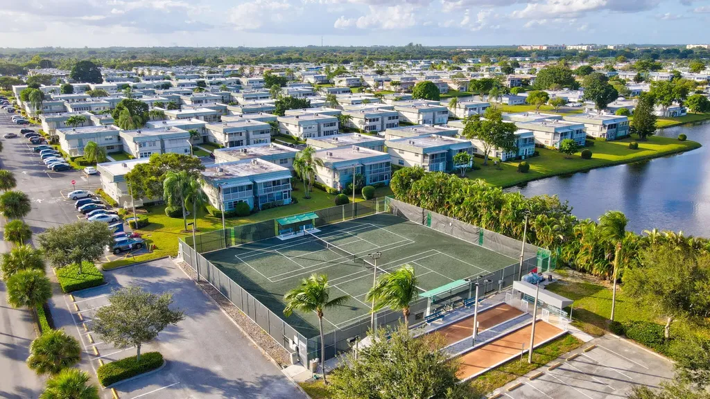100 Flanders Delray Beach FL 33484