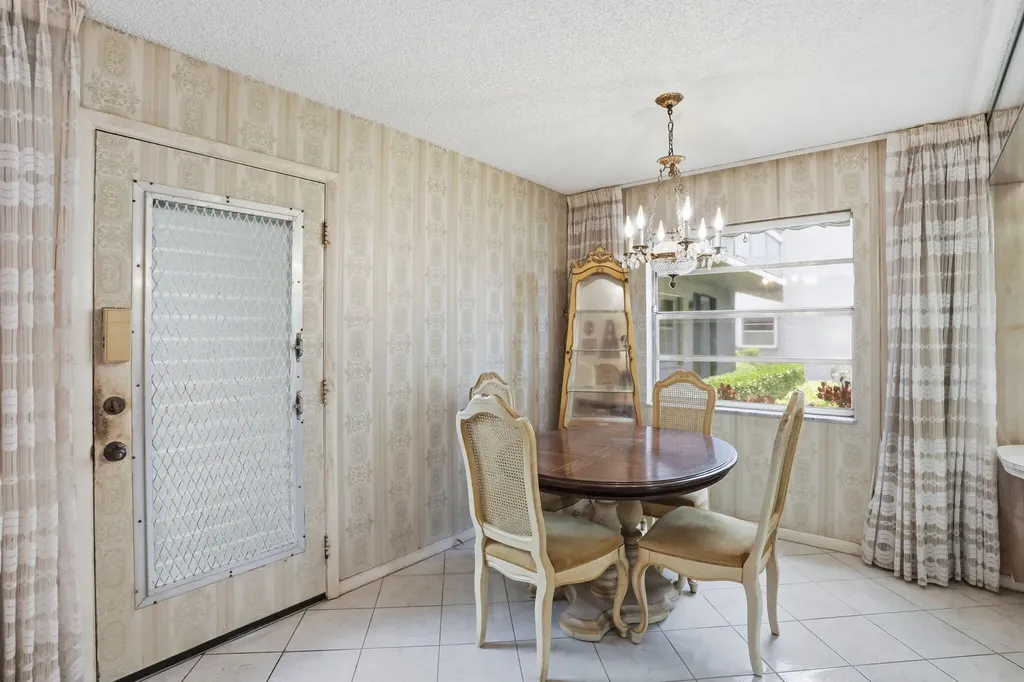 100 Flanders Delray Beach FL 33484
