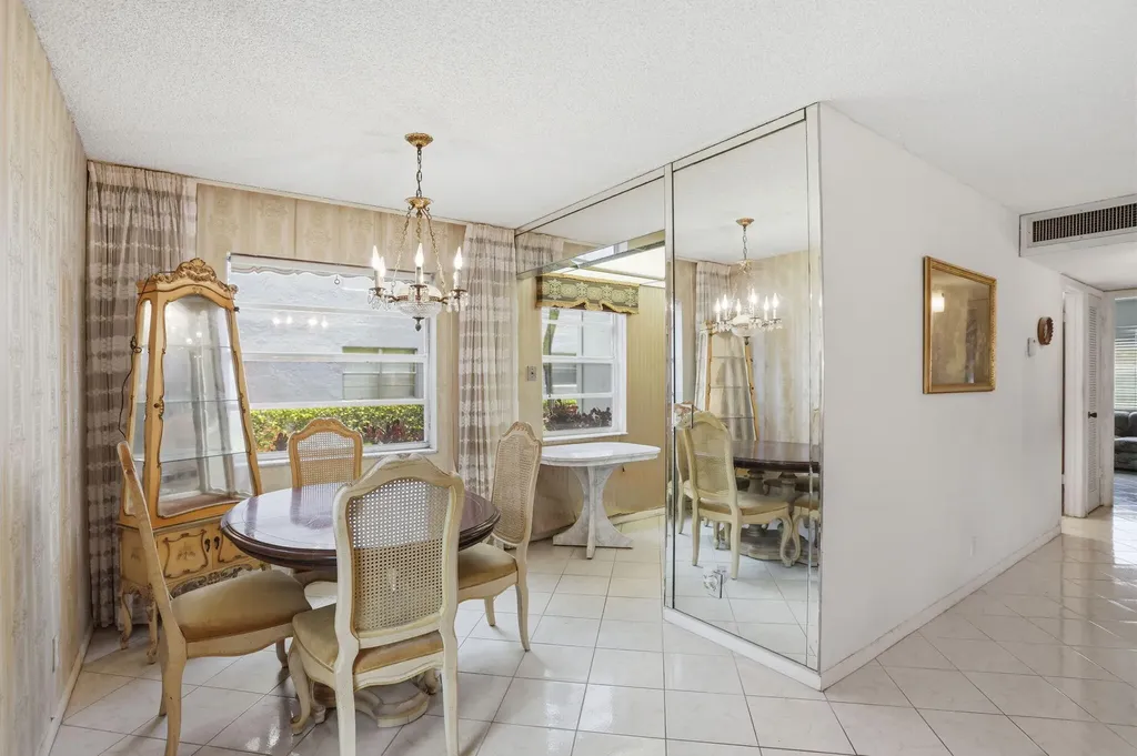 100 Flanders Delray Beach FL 33484