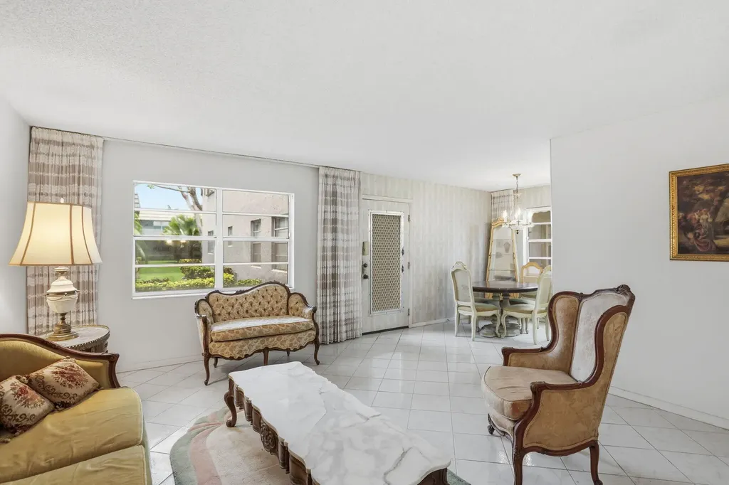 100 Flanders Delray Beach FL 33484