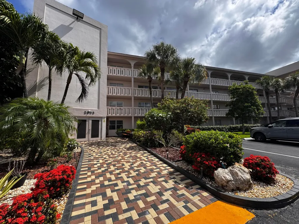 2003 Granada Drive Coconut Creek FL 33066