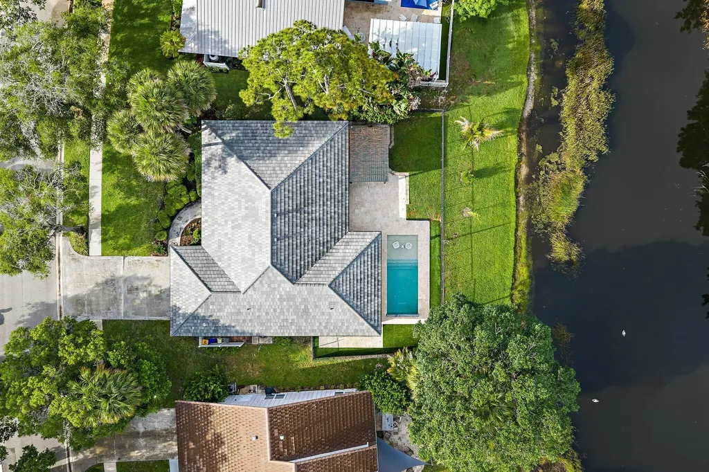 18169 Lake Bend Drive Jupiter FL 33458