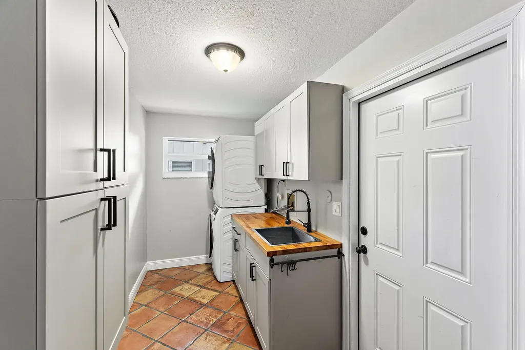18169 Lake Bend Drive Jupiter FL 33458