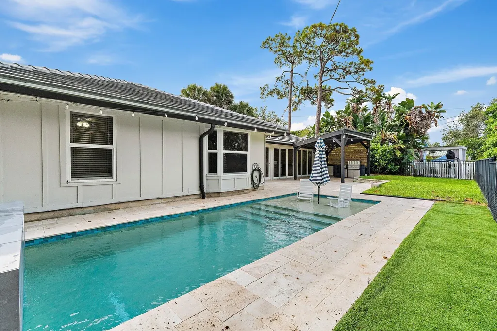 18169 Lake Bend Drive Jupiter FL 33458
