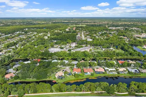 18169 Lake Bend Drive Jupiter FL 33458