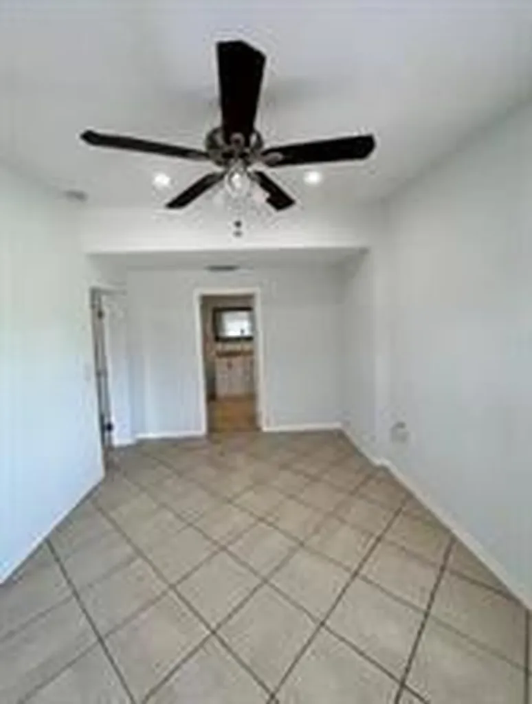 2900 NW 5th Court Fort Lauderdale FL 33311