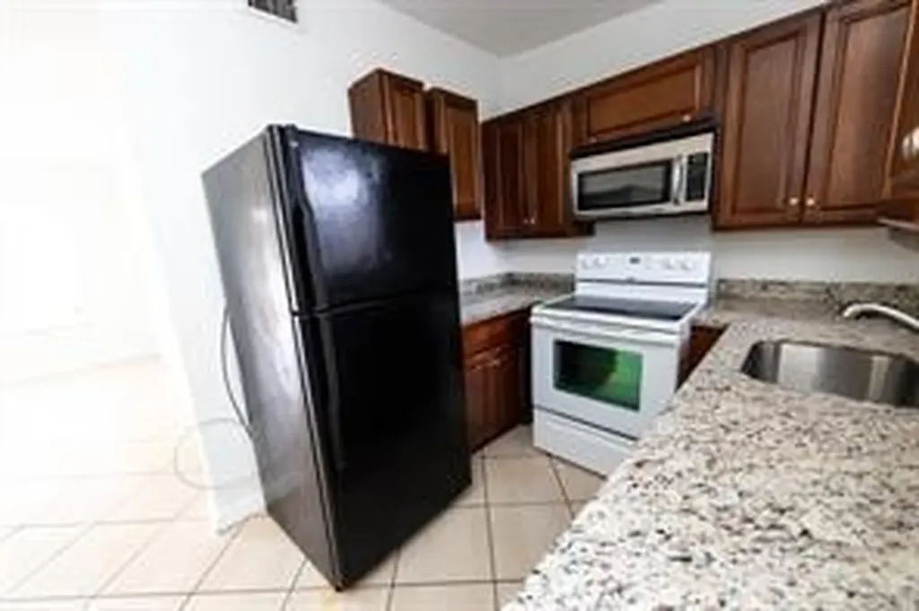 2900 NW 5th Court Fort Lauderdale FL 33311