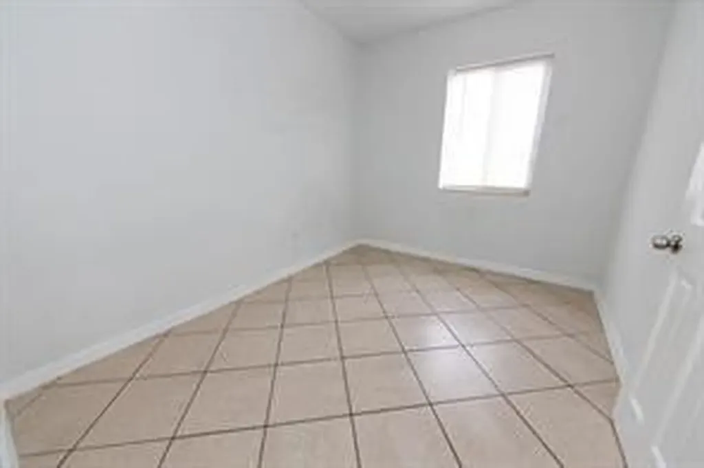 2900 NW 5th Court Fort Lauderdale FL 33311