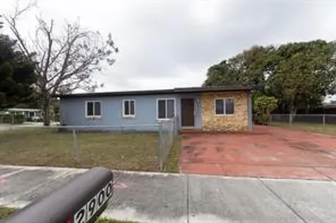 2900 NW 5th Court Fort Lauderdale FL 33311