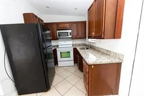 2900 NW 5th Court Fort Lauderdale FL 33311