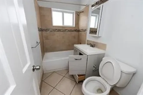 2900 NW 5th Court Fort Lauderdale FL 33311