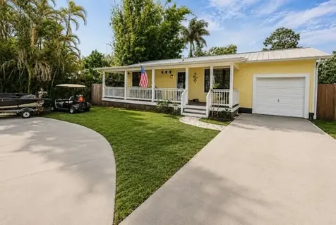 6518 SE Held Court Stuart FL 34997