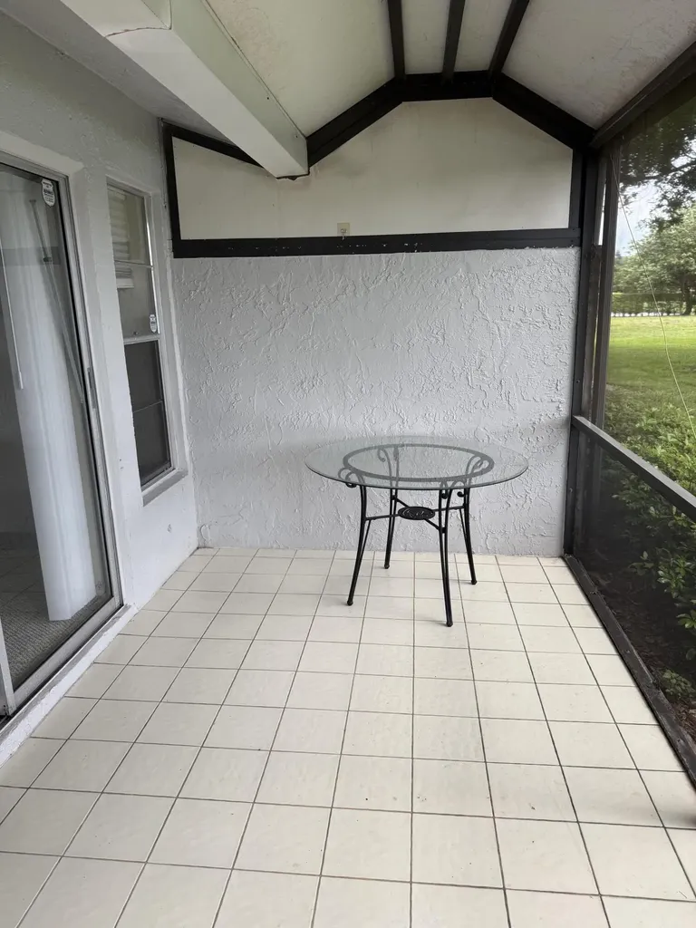 18528 Hidden Way Boca Raton FL 33496