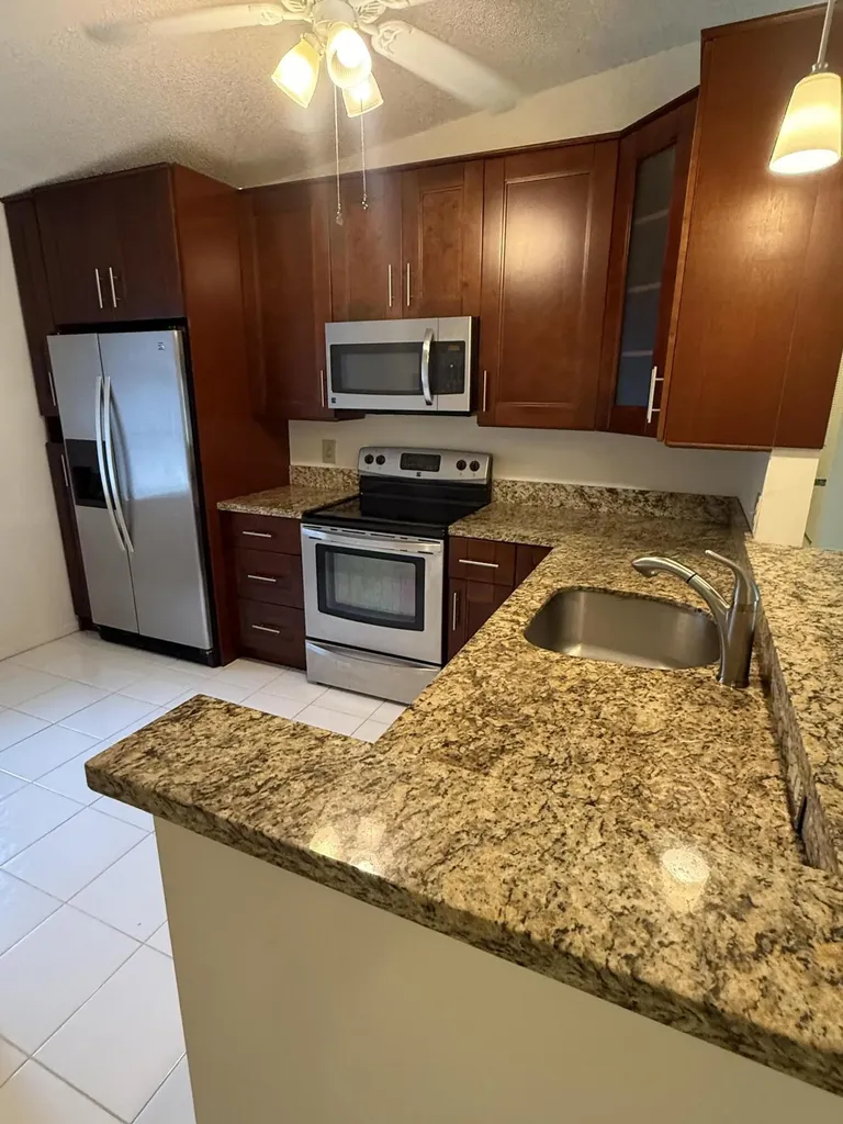 18528 Hidden Way Boca Raton FL 33496