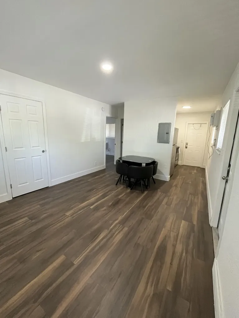 2300 NW 6th Street Fort Lauderdale FL 33311