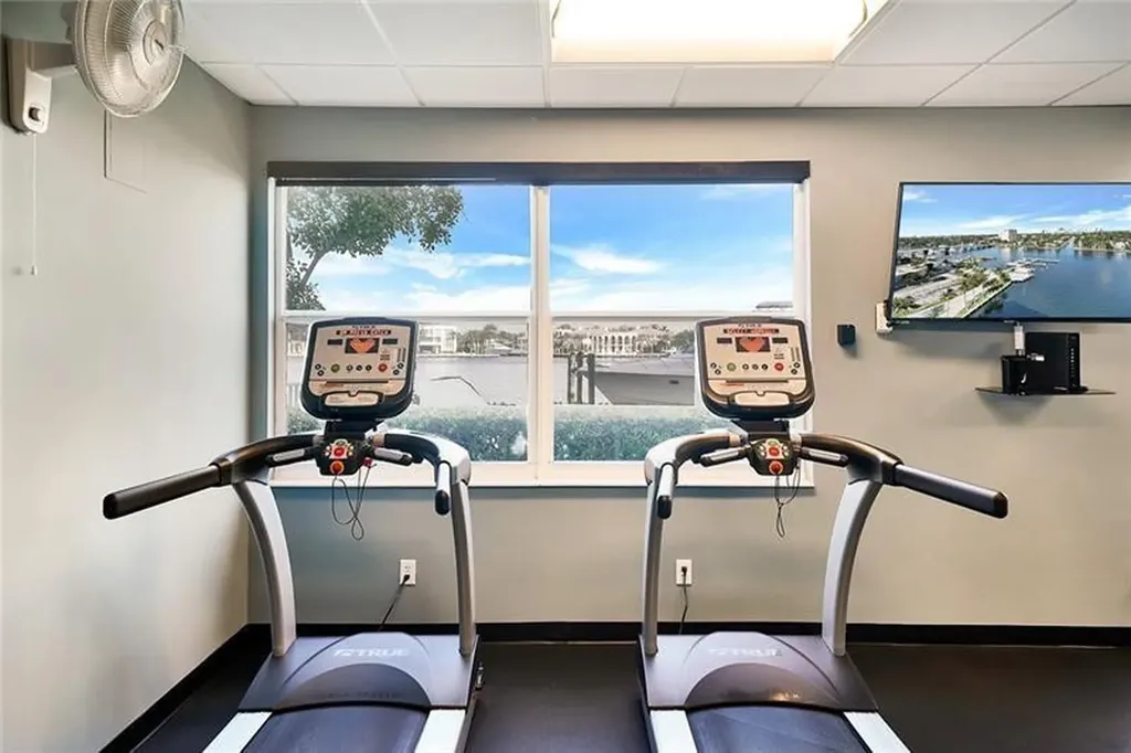 77 S Birch Road Fort Lauderdale FL 33316